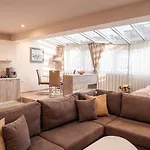 Apartment Cityscape Luxury *