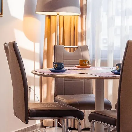 Cityscape Luxury *