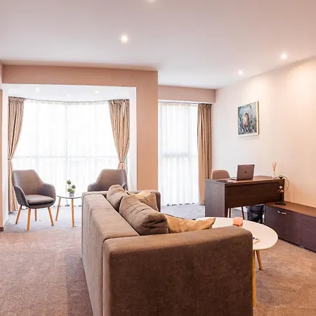 Cityscape Luxury Apartment Plovdiv